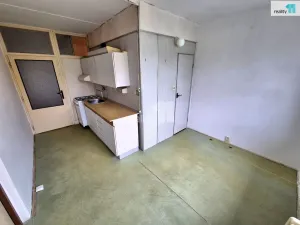 Prodej bytu 3+1, Aš, Dobrovského, 65 m2