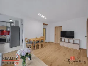 Prodej bytu 3+1, Praha - Strašnice, Černokostelecká, 64 m2