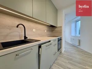 Pronájem bytu 1+kk, Opava, Rolnická, 29 m2