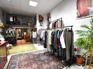 Pronájem obchodního prostoru, Plzeň - Vnitřní Město, Bezručova, 84 m2