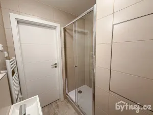 Pronájem bytu 1+1, Brno - Bystrc, Laštůvkova, 34 m2