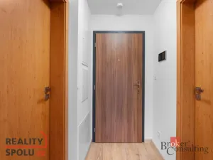 Pronájem bytu 2+kk, Hradec Králové, Pod Svahem, 50 m2