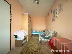 Prodej bytu 2+1, Uherské Hradiště, Sadová, 58 m2