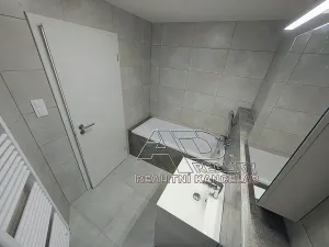 Pronájem bytu 2+kk, České Budějovice, Na Zlaté stoce, 50 m2