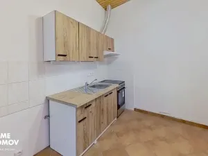 Pronájem kanceláře, Holešov, nám. Dr. E. Beneše, 164 m2