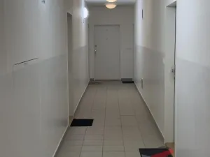 Pronájem bytu 3+kk, Praha - Letňany, Bechlínská, 74 m2