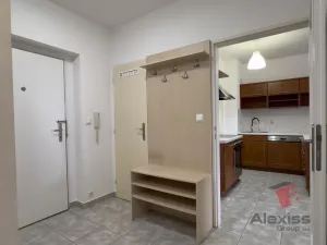 Pronájem bytu 3+kk, Praha - Letňany, Bechlínská, 74 m2