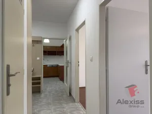 Pronájem bytu 3+kk, Praha - Letňany, Bechlínská, 74 m2