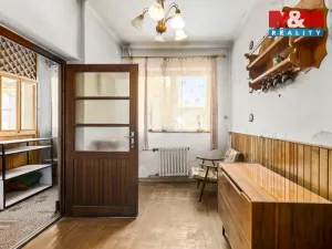 Prodej rodinného domu, Vinary, 191 m2