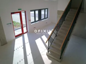 Pronájem skladu, Mikulov, Nádražní, 2000 m2