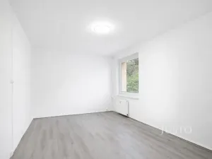 Pronájem bytu 1+1, Ústí nad Labem, Tolstého, 44 m2