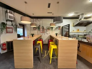 Pronájem obchodního prostoru, Olomouc, tř. Svobody, 55 m2