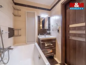 Prodej bytu 3+1, Praha - Prosek, Litvínovská, 67 m2