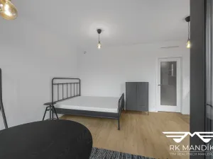 Pronájem bytu 1+kk, Praha - Smíchov, U Lihovaru, 28 m2