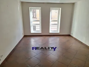 Pronájem bytu 1+kk, Žatec, Tyršova, 29 m2