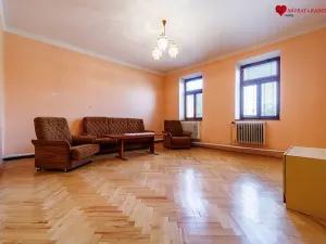 Prodej rodinného domu, Cholina, 333 m2