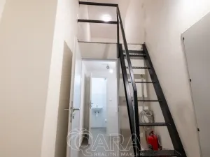 Pronájem obchodního prostoru, Brandýs nad Labem-Stará Boleslav - Brandýs nad Labem, Masarykovo náměstí, 92 m2