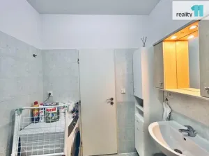 Pronájem bytu 1+kk, Praha - Michle, Pod Bohdalcem I, 50 m2