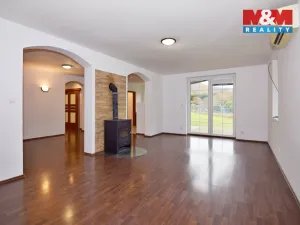 Pronájem rodinného domu, Velké Březno, Tovární, 233 m2