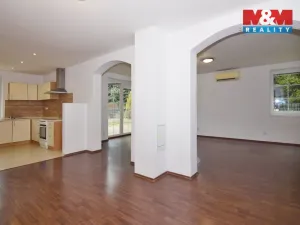 Pronájem rodinného domu, Velké Březno, Tovární, 233 m2