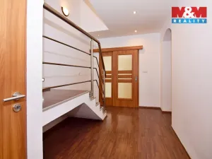 Pronájem rodinného domu, Velké Březno, Tovární, 233 m2