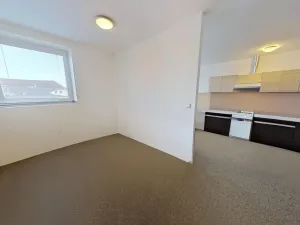 Pronájem bytu 1+kk, Třebíč, Mrštíkova, 31 m2