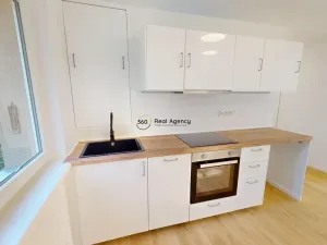 Pronájem bytu 2+1, Praha - Letňany, Vamberská, 54 m2