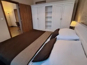 Prodej bytu 2+1, Karlovy Vary, Moravská, 50 m2