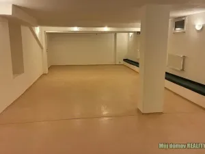 Pronájem obchodního prostoru, Praha - Záběhlice, Střimelická, 141 m2