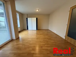 Pronájem bytu 1+kk, Brno - Královo Pole, Božetěchova, 42 m2