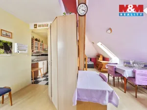 Pronájem bytu 2+1, Děčín - Děčín II-Nové Město, Lužická, 71 m2