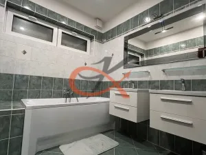 Prodej rodinného domu, Vlčková, 237 m2