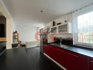 Prodej rodinného domu, Vlčková, 237 m2