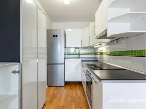 Pronájem bytu 2+kk, Praha - Kobylisy, Šiškova, 46 m2