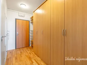 Pronájem bytu 2+kk, Praha - Kobylisy, Šiškova, 46 m2
