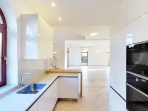 Pronájem vily, Praha - Nebušice, Nebušická, 255 m2