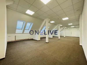 Pronájem kanceláře, Plzeň, náměstí T. G. Masaryka, 365 m2