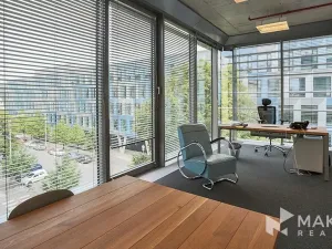 Pronájem kanceláře, Praha - Holešovice, Jankovcova, 226 m2