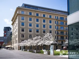 Pronájem kanceláře, Praha - Holešovice, Jankovcova, 226 m2