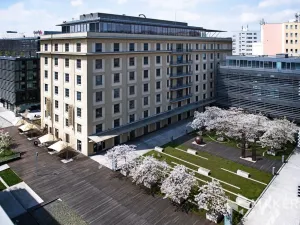 Pronájem kanceláře, Praha - Holešovice, V háji, 330 m2