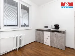 Prodej bytu 3+1, Pardubice - Studánka, Na Drážce, 82 m2