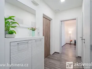 Prodej bytu 2+1, Neratovice, 28. října, 52 m2