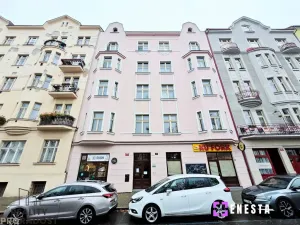 Pronájem bytu 2+1, Praha - Nusle, náměstí Generála Kutlvašra, 54 m2