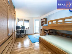 Prodej bytu 3+kk, Praha, Semilská, 105 m2