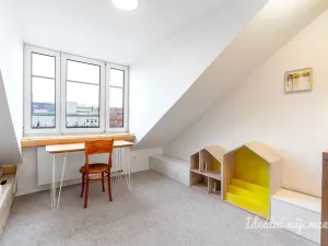 Pronájem bytu 2+1, Praha - Vršovice, 28. pluku, 54 m2