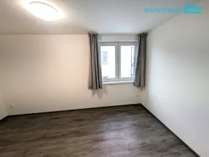 Pronájem bytu 4+kk, Vochov, 81 m2