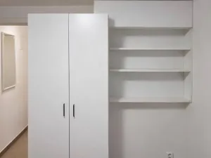 Pronájem bytu 1+1, Praha - Smíchov, Pod Kesnerkou, 40 m2