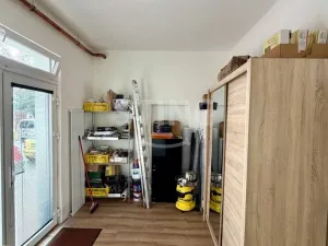Pronájem obchodního prostoru, Kralupy nad Vltavou, 50 m2