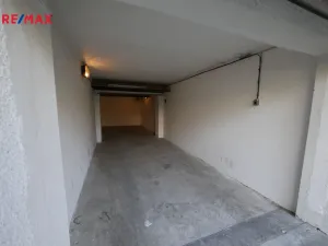 Pronájem garáže, Praha - Strašnice, Pod Třebešínem, 27 m2
