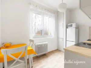 Pronájem bytu 2+1, Praha - Záběhlice, Jasmínová, 57 m2
